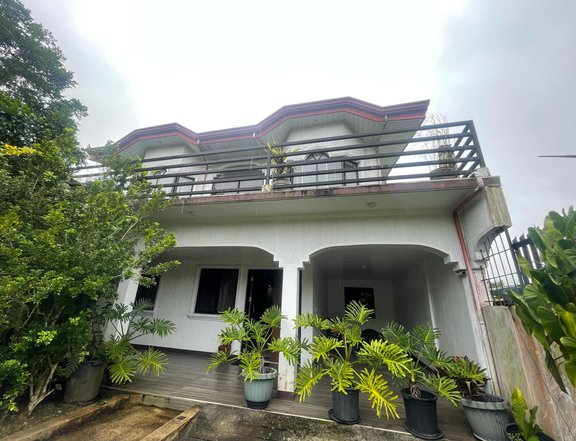 5-bedroom House For Sale in Tolentino drive Tagaytay