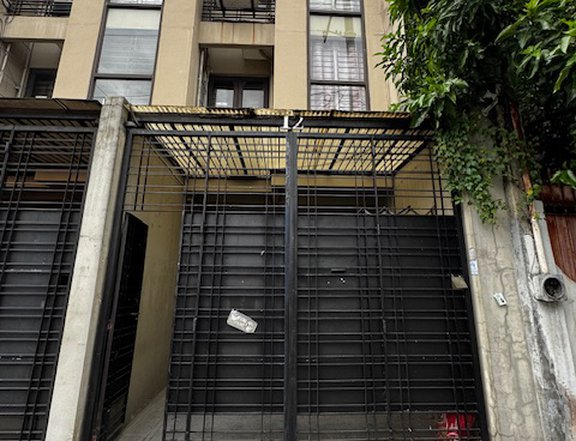 Townhouse For Sale in Mandaluyong