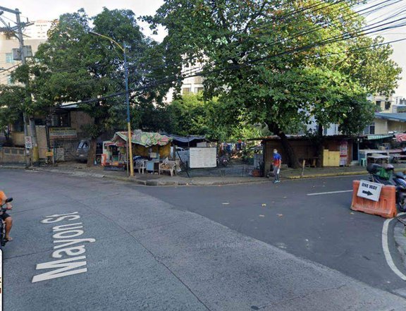 Vacant Corner Commercial/Residential Lot for Sale in Mandaluyong