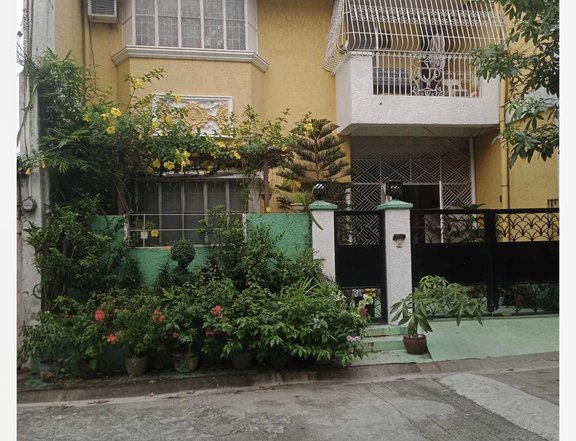 Residential House For Sale in Sta Rosa Laguna