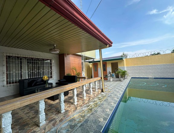 6-bedroom Furnished Single Detached House For Sale in Angeles Pampanga