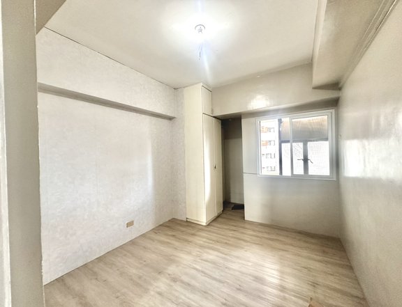 2br,76sqm condominuim near La Salle Taft, Vito Cruz LRT Station,near Arellano University,Taft Ave.