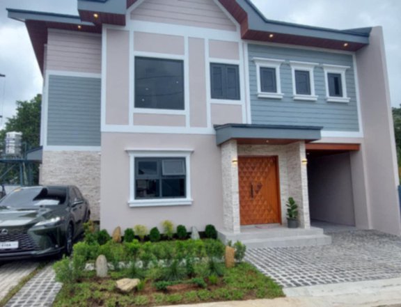 Ready For Occupancy 5-bedroom Single Detached House For Sale in Mendez Nunez Cavite