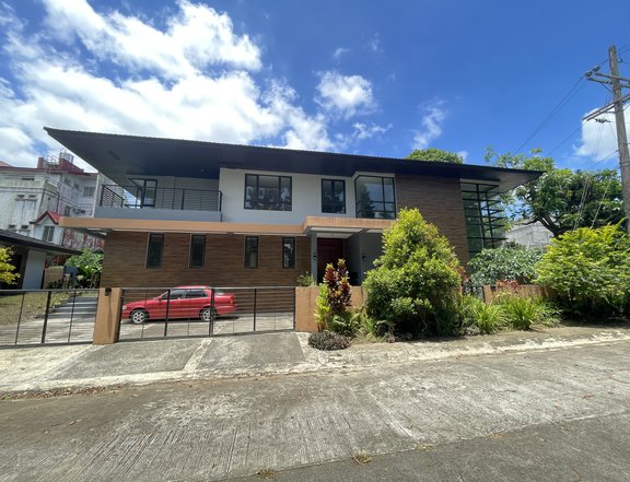 FOR SALE: Windsor Heights 3BR House and Corner Lot in Tagaytay City