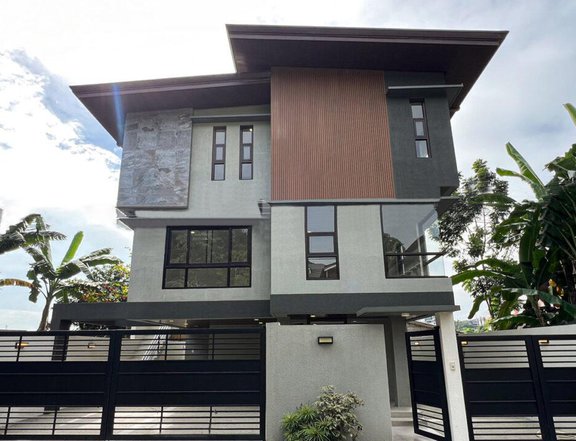 RFO Brand New Modern Industrial House for sale in Filinvest Heights QC