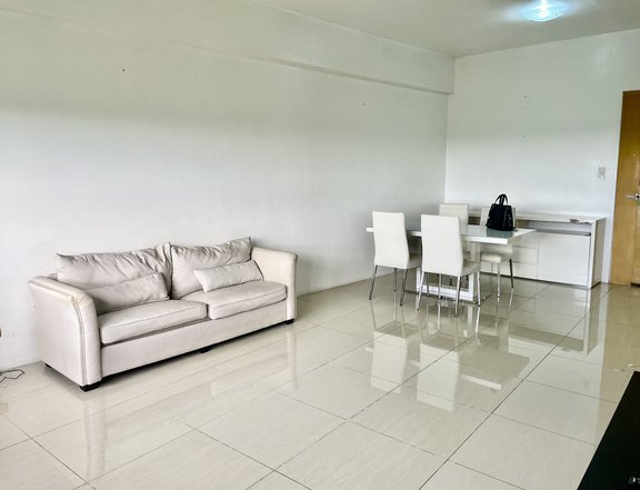 BGC 1BR SPACIOUS FOR SALE BELOW ZONAL VALUE