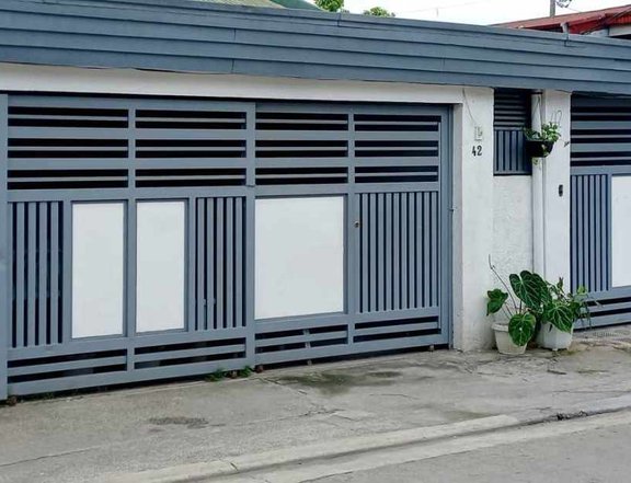 House and Lot  For Sale in Tandang Sora Quezon City / QC Metro Manila