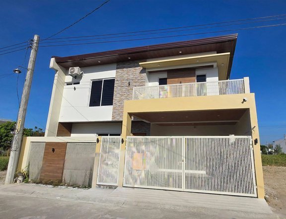 Brand new modern Two-Storey house near Marquee mall