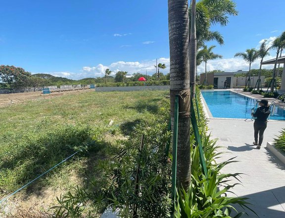 Lot for sale Brentville International Community, Mamplasan Binan