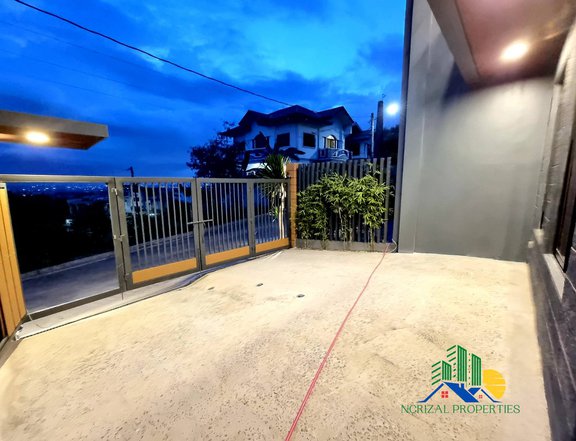 Overlooking House and Lot  in Taytay Inside Monteverde Royale RFO