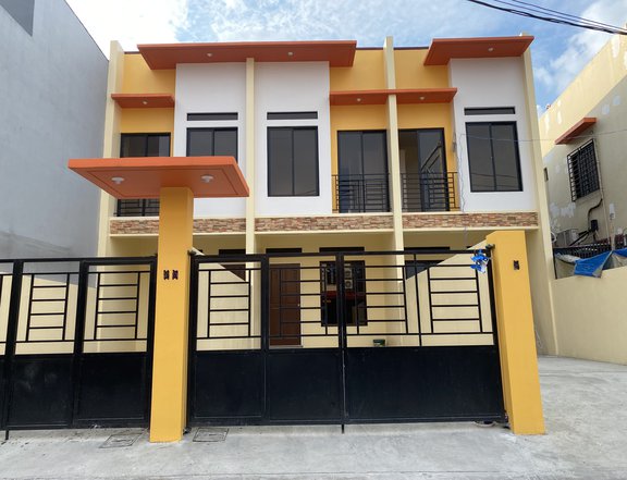 Affordable 2BR Towhouse in Pque & las pinas