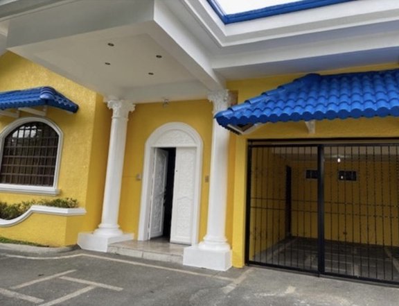 3-Bedrooms Bungalow House For Rent Ayala Alabang