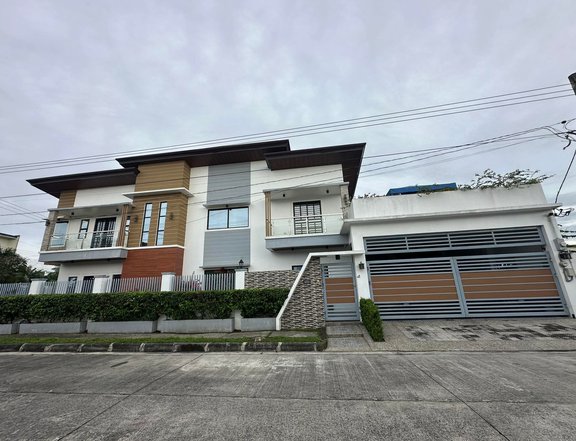 For Sale 5 Bedroom House and Lot In Telebastagan San Fernando, Pampanga