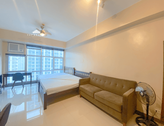 Studio Unit For Sale in Legazpi Village, Makati at  Greenbelt Madison