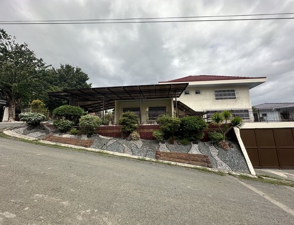 5BRModern Spanish House in South Greenheights Subd Muntinlupa for sale