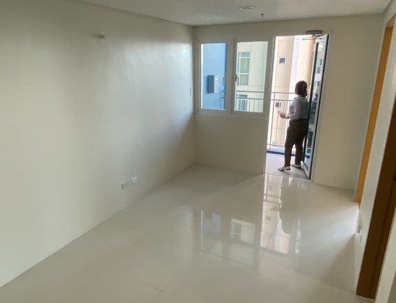 Lease to Own Condominium in BGC 39sqm 1 Bedroom