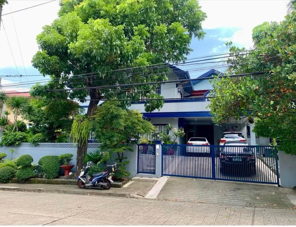 4-Bedrooms House For Sale Ayala Alabang