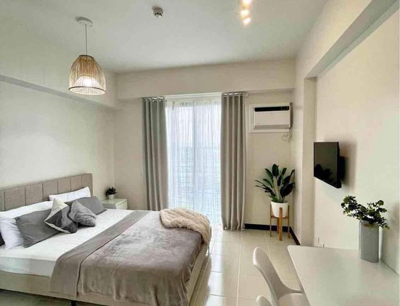 Brand New Studio Unit for Sale near De La Salle Laguna