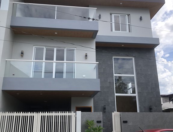 Nrand New 3 storey House for Sale in Greenwoods Executive Village, Pasig City