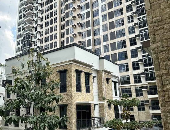 Rent to Own  3-bedroom Penthouse Residential Condo For Sale in Pasig 202 sqm
