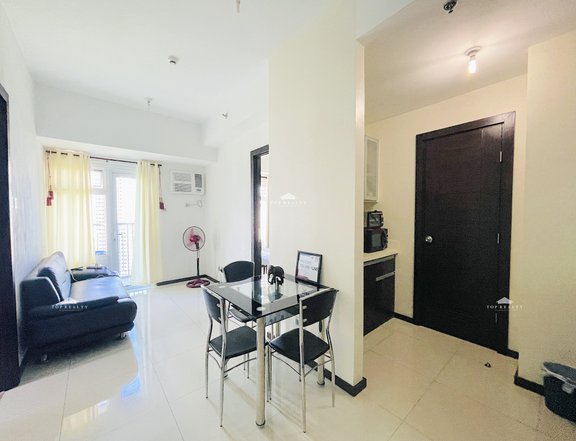 For Rent: 2-Bedroom Condo in Trion Tower , BGC Taguig City