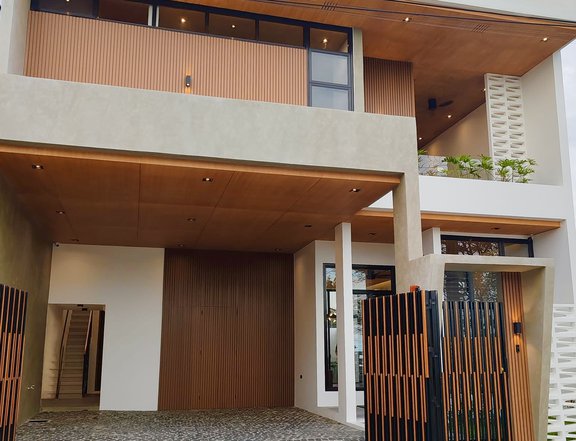 Modern Filipino Home in Angeles City Near Clark, Pampanga