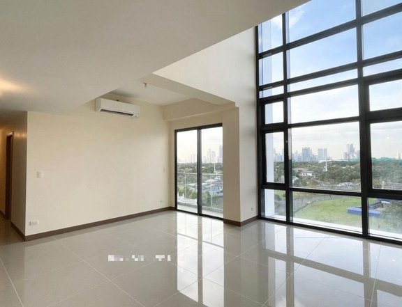 3 BR. 133 sqm. ALBANY McKinley West High End private Residence for sale in BGC