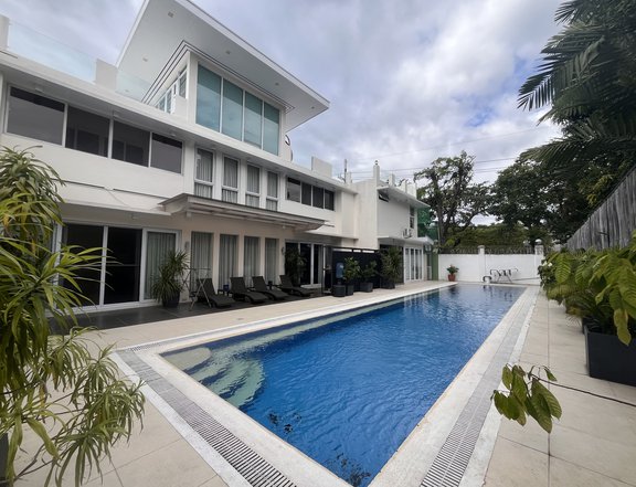 Modern Beautiful House for Sale in Ayala Alabang Village