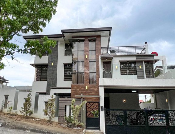 5 Bedroom Modern House for sale in Havila Township Taytay Rizal