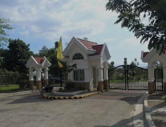Overlooking Corner Lot For Sale in Taytay, Rizal