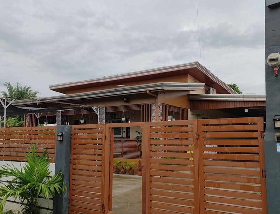 Pre-Owned 3-bedroom Single Detached House For Sale in Santa Ana Pampanga