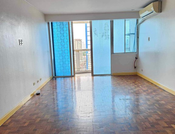For Rent Imperial Sky Garden, Ongpin Chinatown Manila Studio 42.52sqm with Balcony