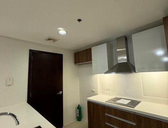 2 bedroom with 2 parking arbor lanes arca south