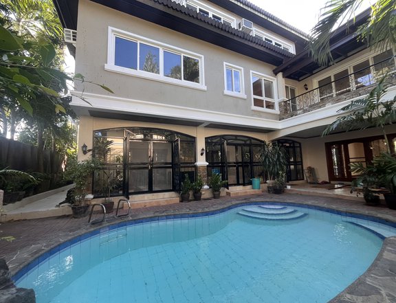 Beautiful House for Rent in Ayala Alabang Village with pool