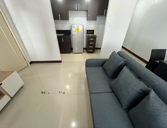 Manhattan Parkview 1 Bedroom 45 sqm. Araneta Coliseum for sale / Rent to Own