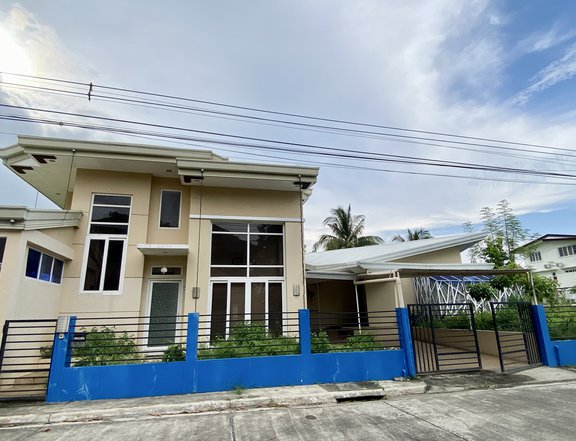 RUSH! 5-bedroom House For Sale in Uptown Cagayan de Oro