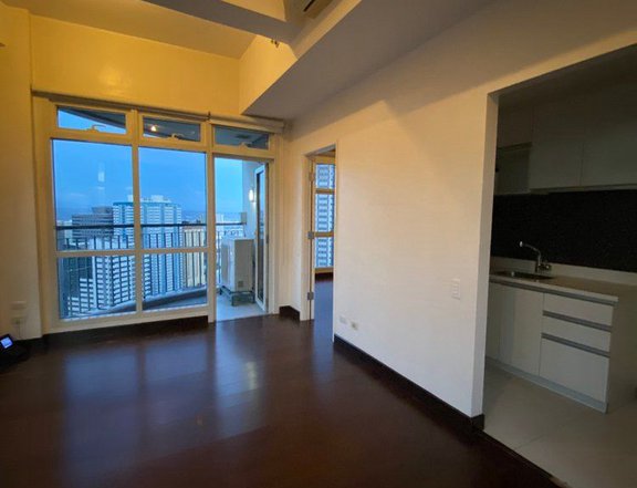Ready for Occupancy Condominium units in Prime Location