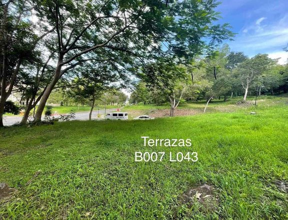 553 sqm Main Road Semi Prime Lot in Terrazas de Punta Fuego