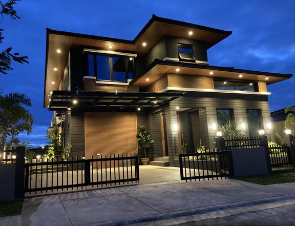 Brand new  House for sale with 8 bedrooms in Nuvali Calamba Laguna