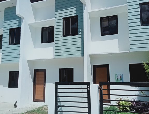 Townhouse w/ 2BR, 1T&B, Carport, along the hiway in Trece Martires
