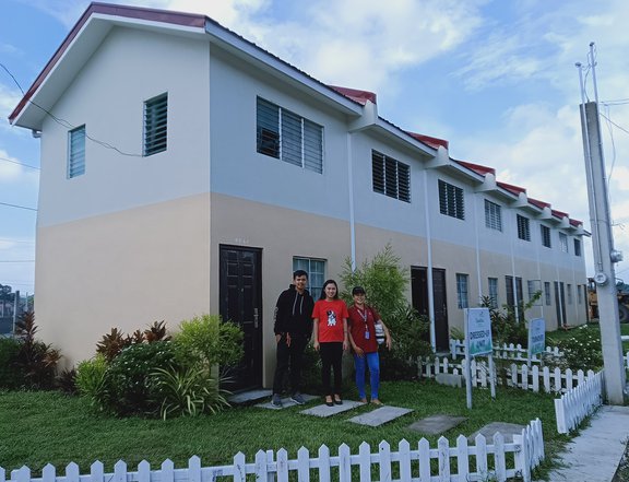 2-bedroom Rowhouse For Sale in Castillejos Zambales