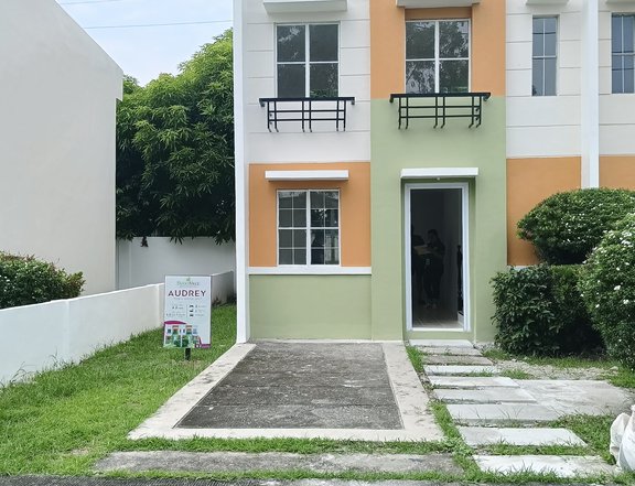 Affordable Townhouse 2 Bedrooms For Sale in Imus Cavite