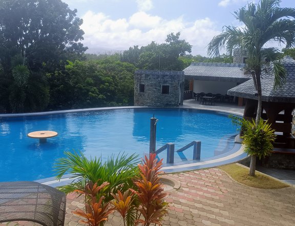 Lovely 80.30 sqm 1 bed unit for sale in Boracay resort, Malay, Aklan.