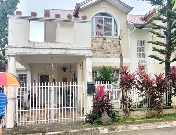 2 Storey House and Lot for SALE in Sta. Rosa Heights Subd., Silang,Cavite along Sta.Rosa-Tagaytay Rd