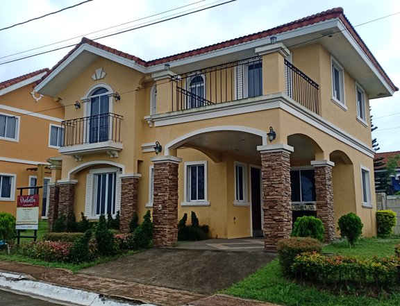 15mins away to Tagaytay & Nuvali Sta Rosa4-bedroom Single Detached House For Sale in Silang Cavite