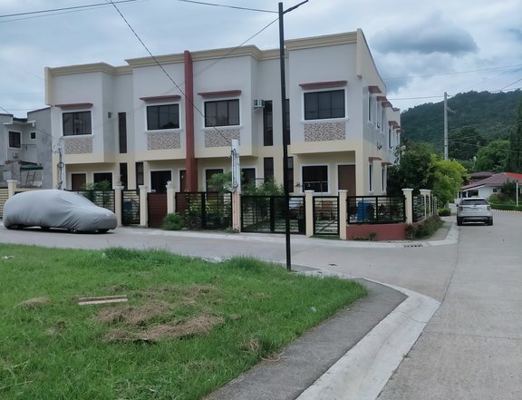 House and Lot For Sale at Calamba City