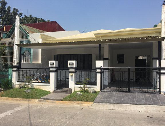 Bungalow House and Lot For Sale in BF Resort Las Pinas