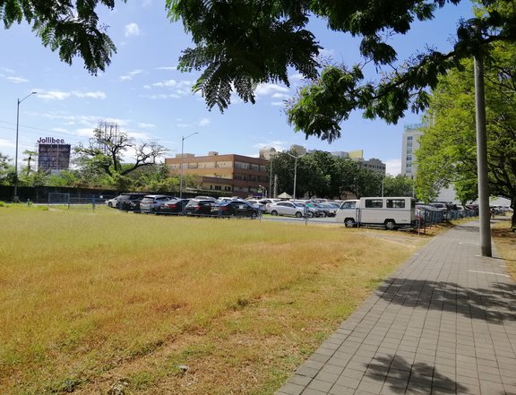 Commercial Lot for Sale in Filinvest Corporate City Alabang