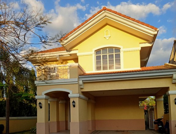 Ready RFO Semi furnished House in Mamplasan Binan