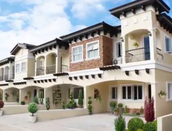 WELCOME FOREIGNER 2STOREY4BR TOWNHOUSE WITH 2GARAGE IN LAS PINAS CITY